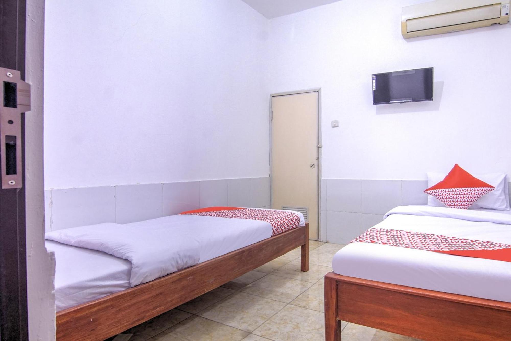 Oyo 3317 Maju Jaya Homestay Syariah Bogor Exterior photo